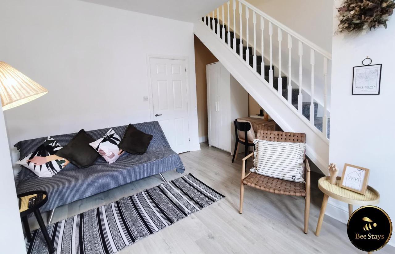 Bee Stays - Pickmere House Warrington Extérieur photo