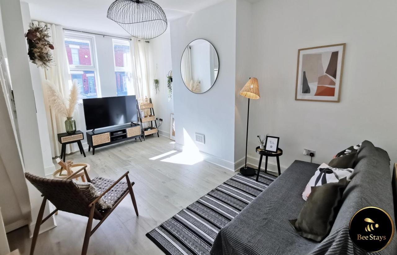 Bee Stays - Pickmere House Warrington Extérieur photo
