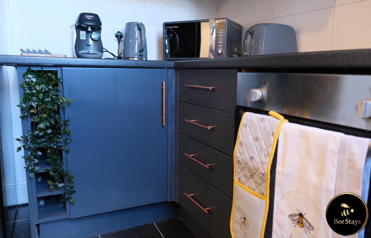 Bee Stays - Pickmere House Warrington Extérieur photo