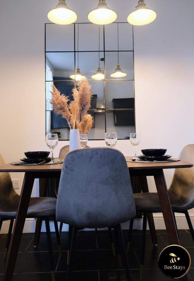 Bee Stays - Pickmere House Warrington Extérieur photo
