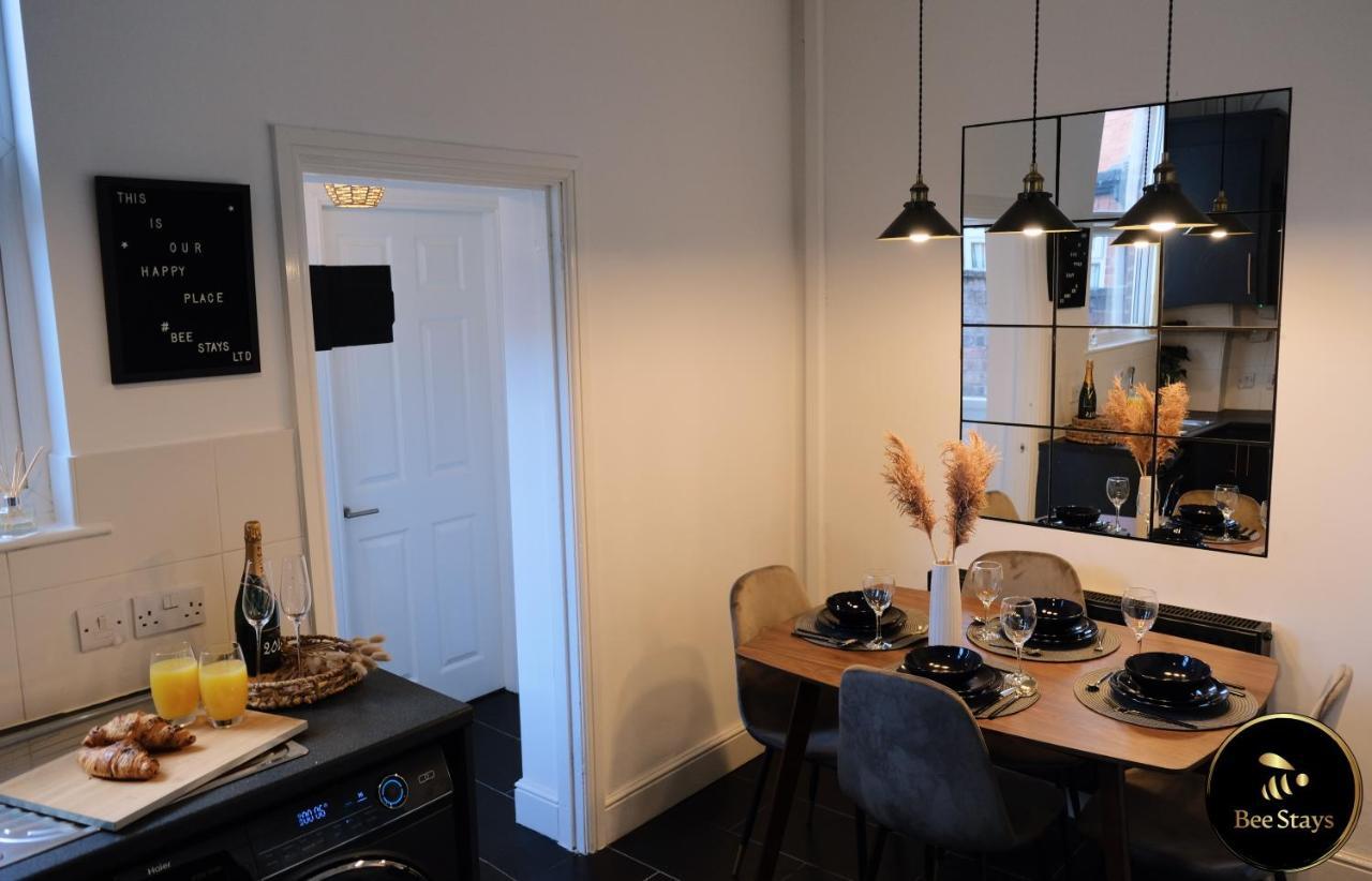 Bee Stays - Pickmere House Warrington Extérieur photo