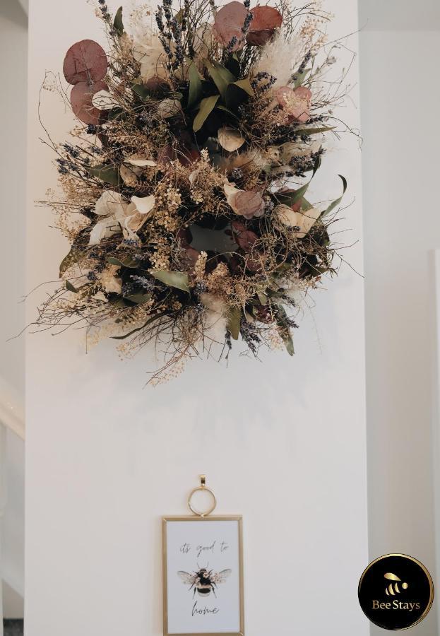 Bee Stays - Pickmere House Warrington Extérieur photo